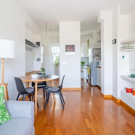 Spacious Flat In San Siro Area-2